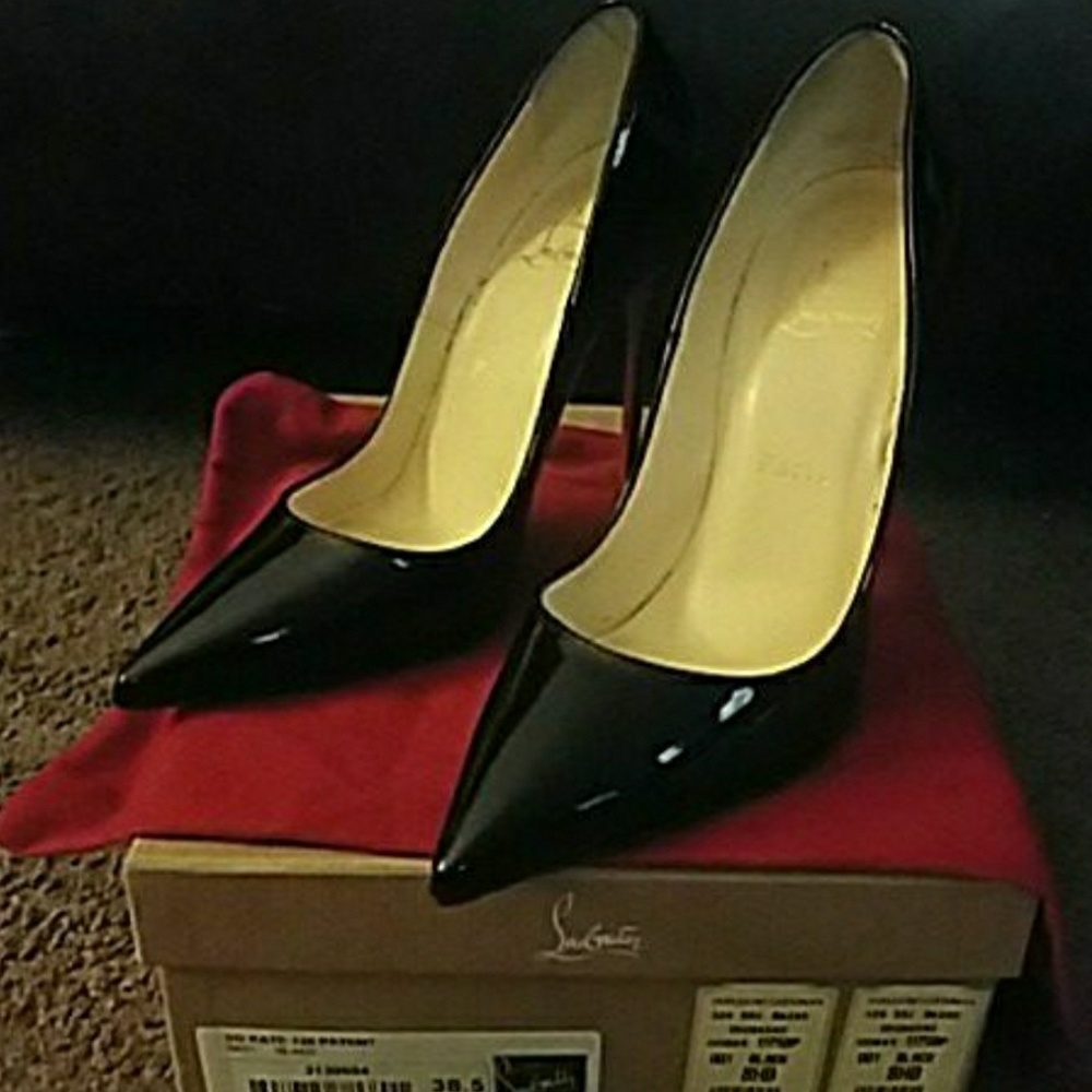 Size 38.5 Christian Louboutin's